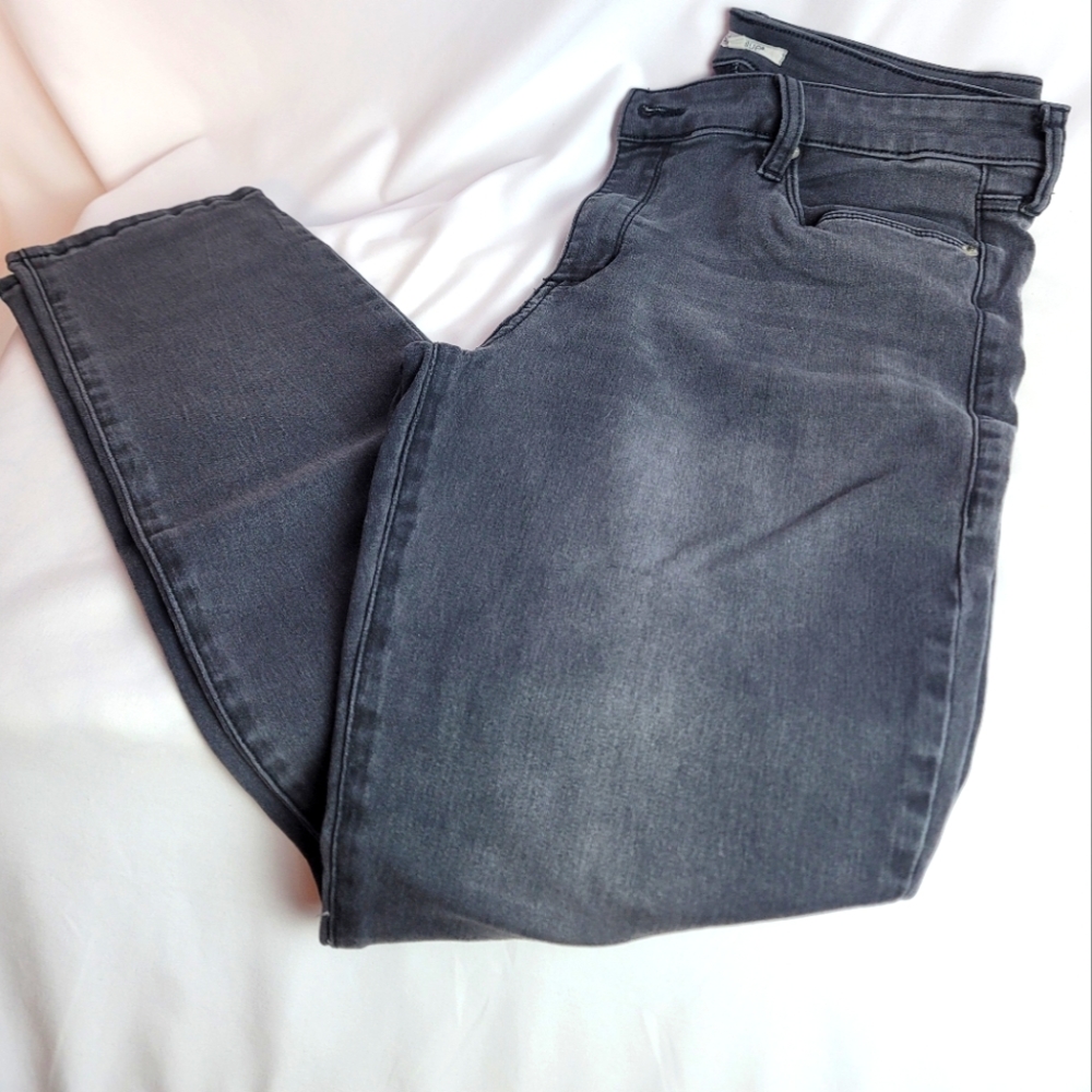 Basic Black Skinny